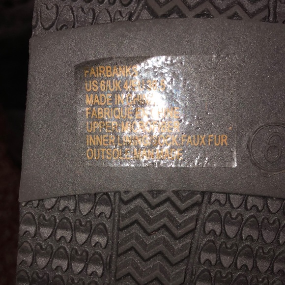 Grey boots with design - Picture 5 of 5